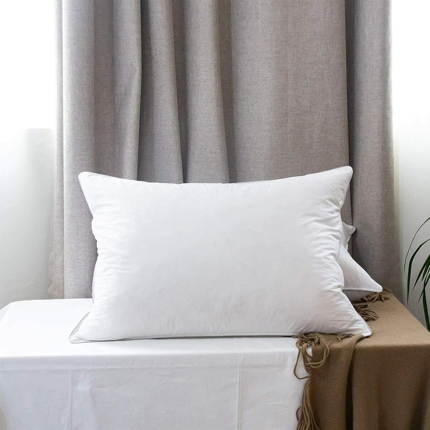 YANEK Ultra Soft Breathable Down Alternative Pillows Princess Press Bed Pillow Super Soft Microfiber Filling Soft & Comfortable, For Neck and Shoulder Support (1, 50cm x 70cm 500g).