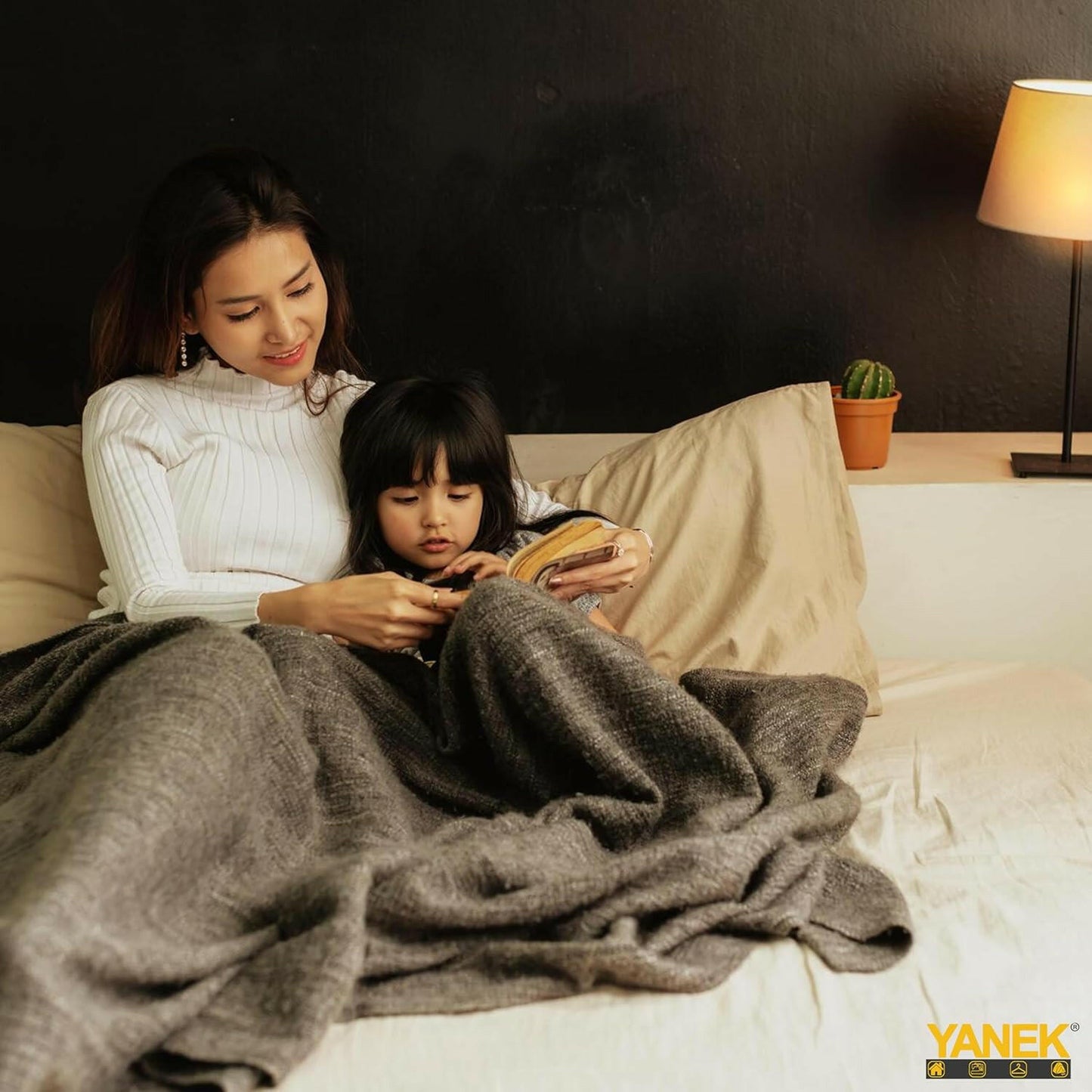 Yanek Fleece Blanket - Ultra Soft Microfiber Luxury Blanket for Couch, Sofa, Bed, Chair, and Travel (150 x 200, Plain-MixColor).